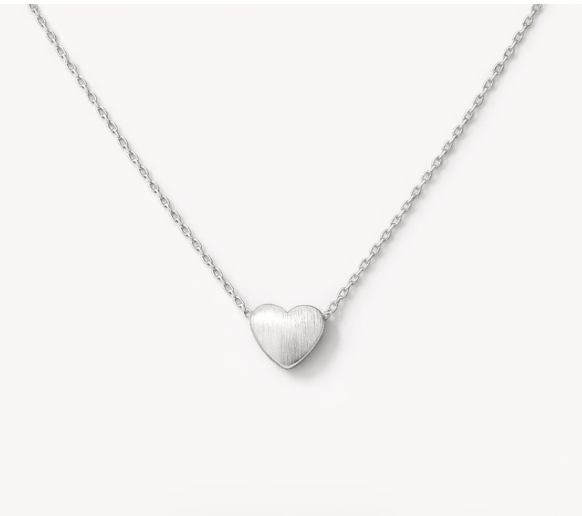 Corazon Necklace